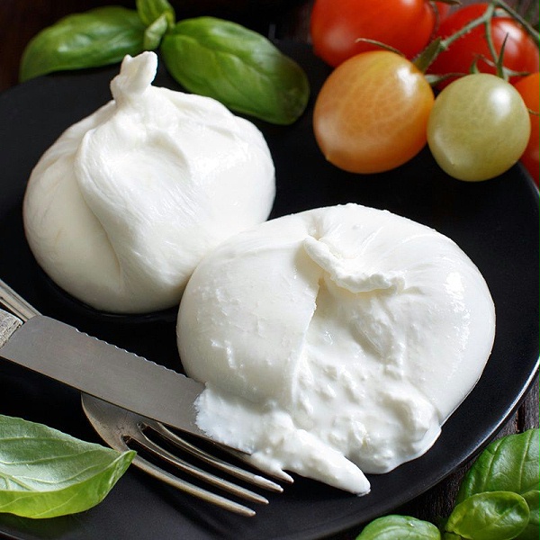 布拉塔奶酪 Burrata Cheese与马苏里拉芝士有啥区别？