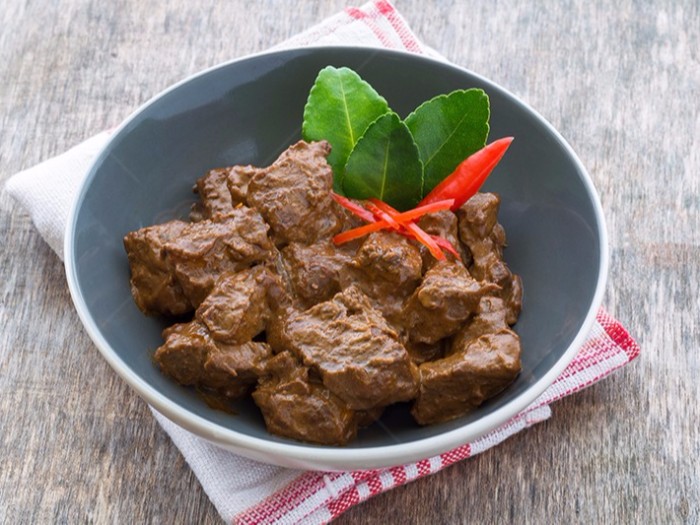 慢慢体会香料浸入食材的味道：仁当牛肉Beef Rendang