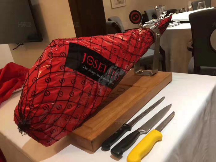 西班牙带骨火腿
